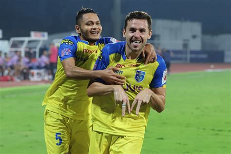 Kerala Blasters Yesterday Match Goal : Isl 2020 21 Super Comeback By Northeast United Snatch A ...