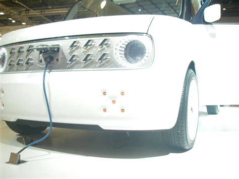 Nissan Cube recharging battery | Revolve Eco-Rally | Flickr