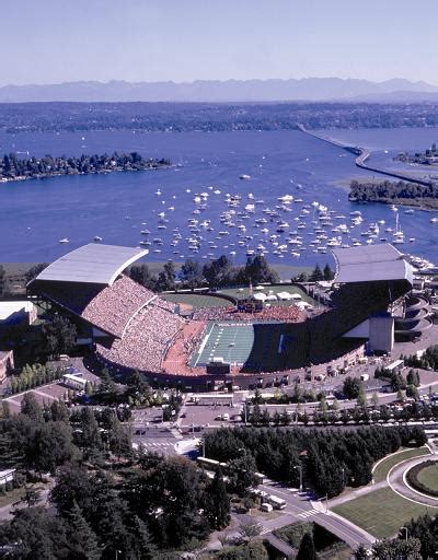 Today in Pro Football History: Past Venue: Husky Stadium