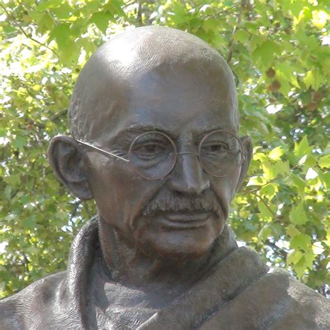 Gandhi statue - Parliament Square : London Remembers, Aiming to capture ...