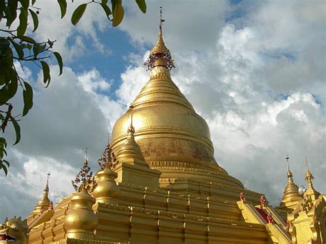 10+ Kuthodaw Pagoda Monks Stock Photos, Pictures & Royalty-Free Images - iStock