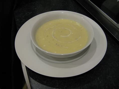 Chef Mel's Kitchen: Recipe: White onion, Mustard and Cheddar Soup