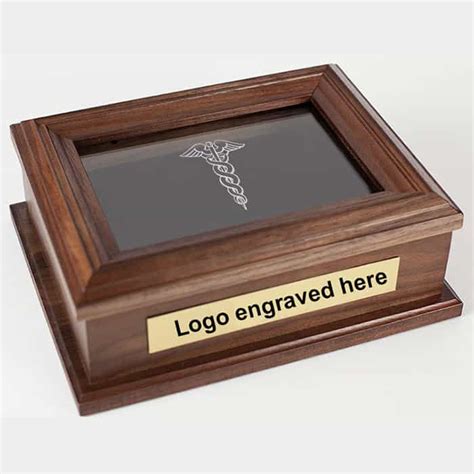 Engraved wooden keepsake box - 3D Printing Model | Sculptures | Resin Art.