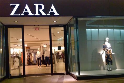 Zara | Zara Clothing Store, Los Angeles California, 6/2015, … | Flickr