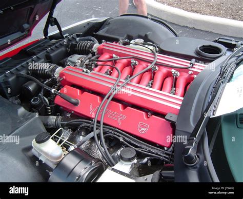 1992 Dodge Viper engine Stock Photo - Alamy