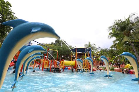 Harga Tiket A Famosa Water Park : A Famosa Resort What Can You Enjoy For Free All Slides Pools ...