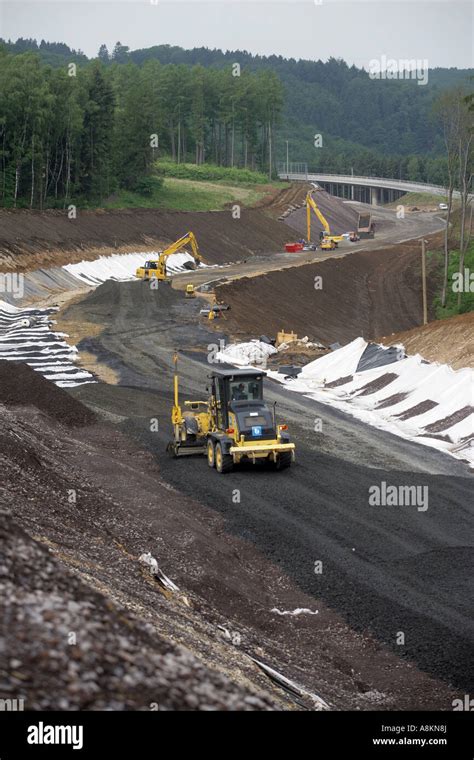 Expressway under construction Stock Photo - Alamy