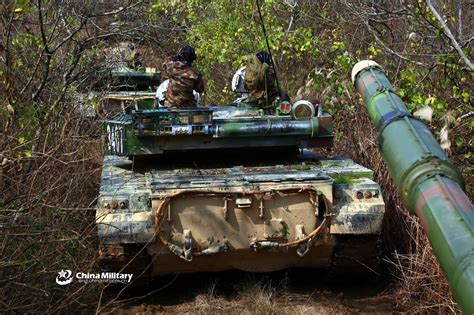 China Defense Blog: PR photos of the day: 10th Combined-Arms Brigade ...