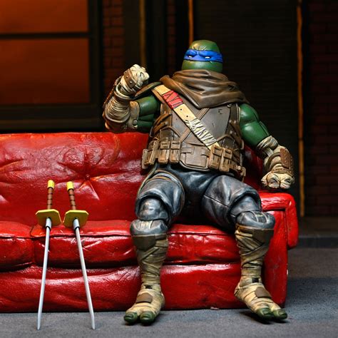 TMNT (The Last Ronin) - 7" Scale Action Figure - Ultimate Leonardo – NECA