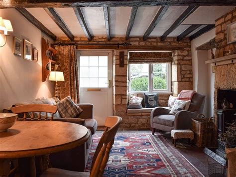 Cosy Cottage in Bourton-on-the-Hill, near Moreton-in-Marsh | Cottages.com