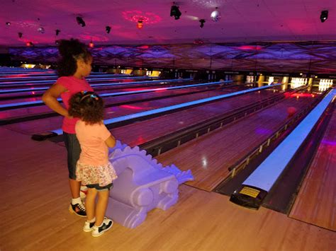 Bowling Alley «Maplewood Lanes», reviews and photos, 3030 N 101st St ...