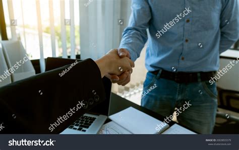 Closeup Business People Shaking Hands Office Stock Photo 2003855579 ...