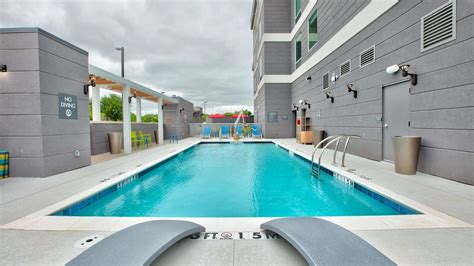 Tru by Hilton Wichita Falls from $82. Wichita Falls Hotel Deals & Reviews - KAYAK