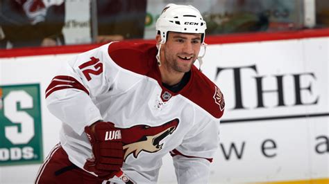 Ex-Phoenix Coyotes forward Paul Bissonnette has signs with Wales ...