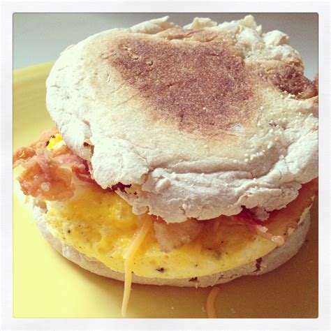 How to Make a Homemade Egg McMuffin - The Love Nerds