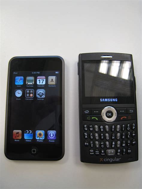 iPod touch, Samsung Blackjack | iPod touch size comparison t… | Flickr