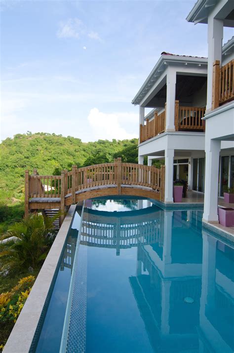 Cinnamon Heights - Luxury three-bedroom villa, Mount Cinnamon Resort ...