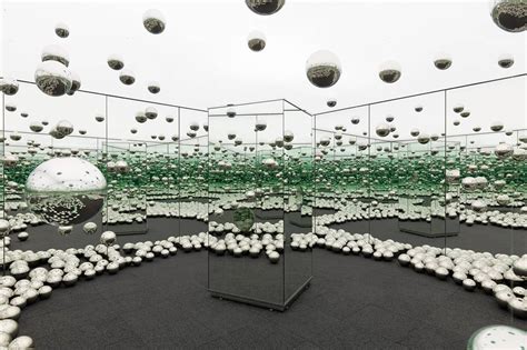 Yayoi Kusama's infinity mirrors is coming back to the AGO in Toronto