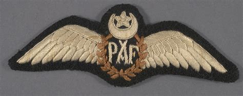 Badge, Pilot, Pakistani Air Force | National Air and Space Museum
