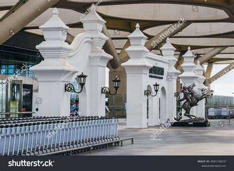 2,890 Yogyakarta airport Images, Stock Photos & Vectors | Shutterstock