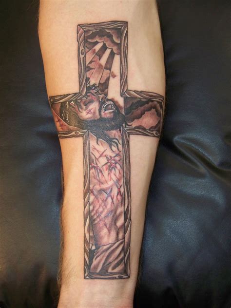 Cross tattoos on forearm | Tattoos of Crosses