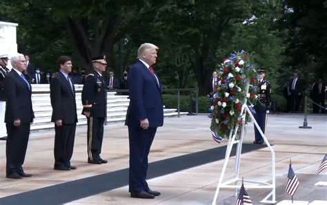 Video/Pics: Trump honors fallen at Tomb of the Unknown Soldier | American Military News