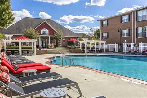 Apartments Near UNC Charlotte | College Student Apartments