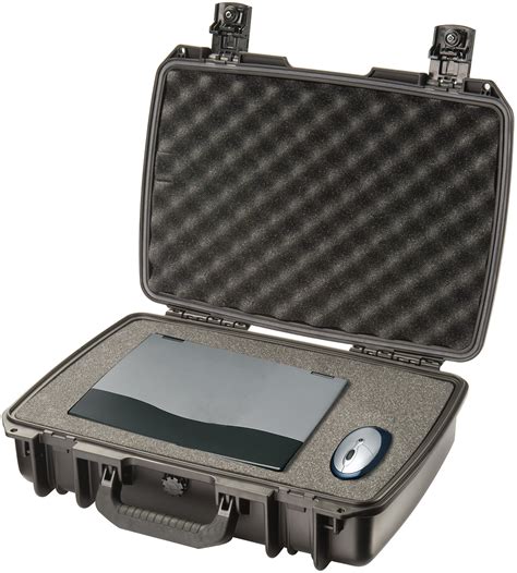 Storm iM2370 Waterproof Laptop Case By Pelican | US Case