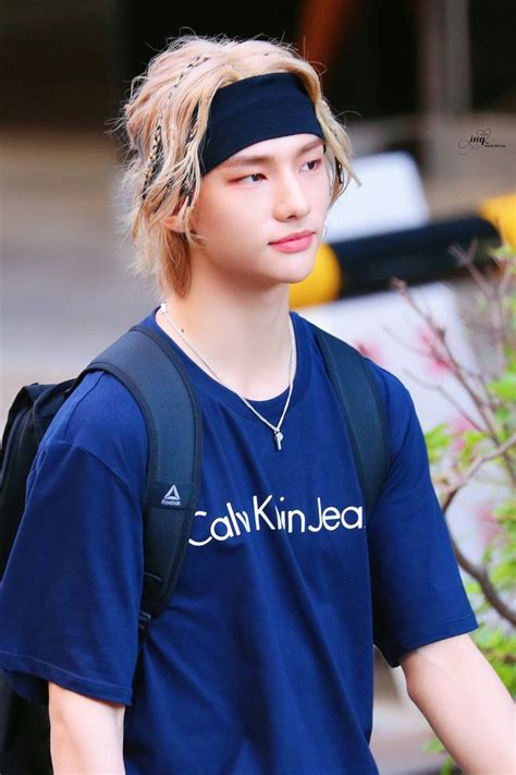 Stray kids Hyunjin -200619 | Felix stray kids, Celebrities, Long hair ...