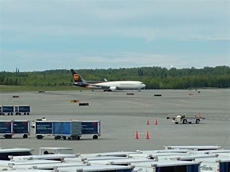 Plane spotting at Ted Stevens Anchorage International Airport – Not ...