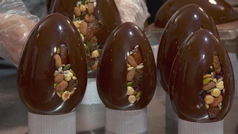 Chocolate Easter eggs: Candy treasures - CBS News