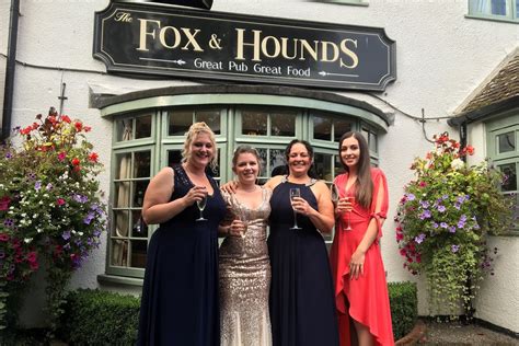 Fox and Hounds, Theale, wins plaudits for its service