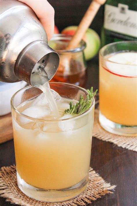 21 Best Gin Cocktails You Must Try