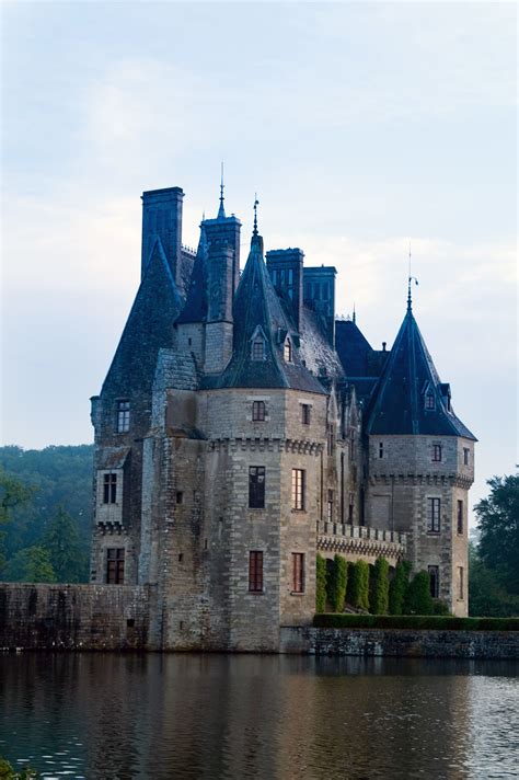 33 Most Beautiful French Chateaus (Photos) French Castles, European ...