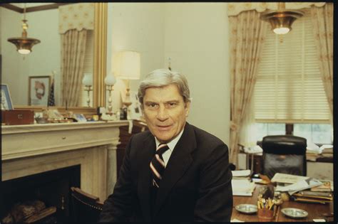 Longtime Virginia Sen. John Warner dies at 94 - POLITICO