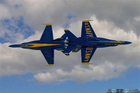 US Navy Blue Angels F/A-18 Hornet Fighter | DefenceTalk Forum