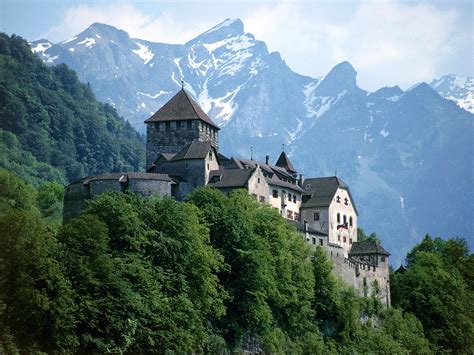 The Rhine Castles of Werdenberg, Vaduz, and Schattenburg – Electrum ...