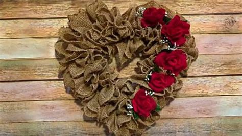 DIY Burlap Ruffled Heart Wreath