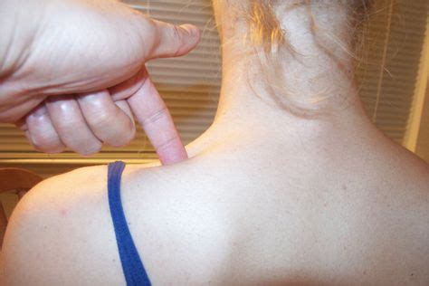 Neck Pressure Points (With images) | Neck pressure points, Workout ...