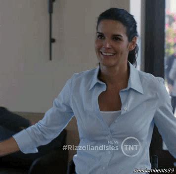 Angie Harmon Abs