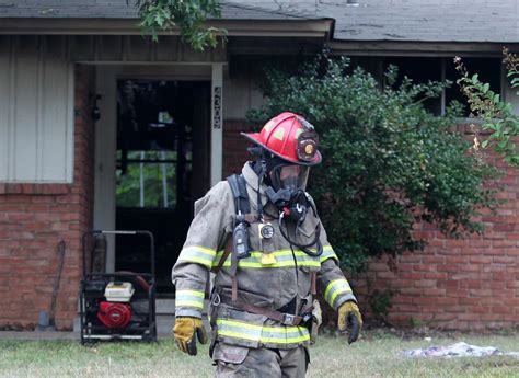 Two men remain hospitalized after Waco explosion, house fire | Local News | wacotrib.com