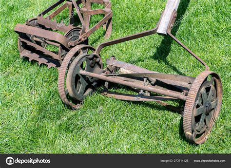 Vintage lawn mowers Stock Photo by ©inyrdreams 273714128