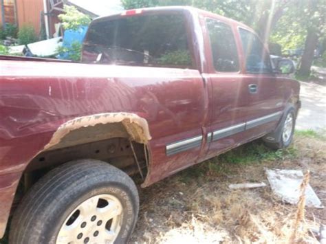 Purchase used 2000 Chevy Silverado parts truck in Ripon, Wisconsin, United States