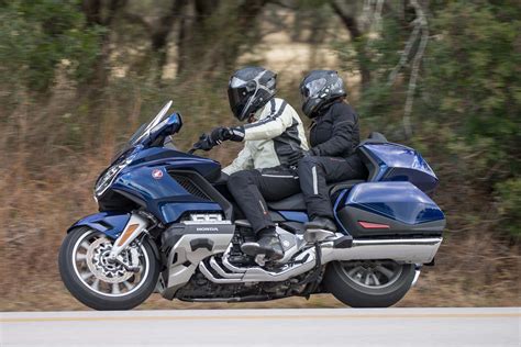 What You Need to Know About the 2018 Honda Gold Wing - Asphalt & Rubber