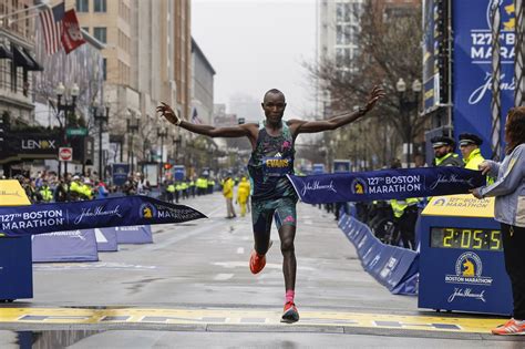 Boston Marathon 2023: Evans Chebet wins 2nd year in a row, 3rd fastest in race history ...