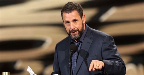 Adam Sandler Cracks Up During People's Choice Awards Speech