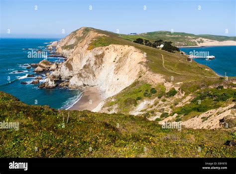 View on Pacific Ocean and Drakes Bay from Chimney Rock hiking trail ...