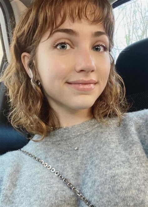 Emily Rudd Height, Weight, Age, Body Statistics - Healthy Celeb