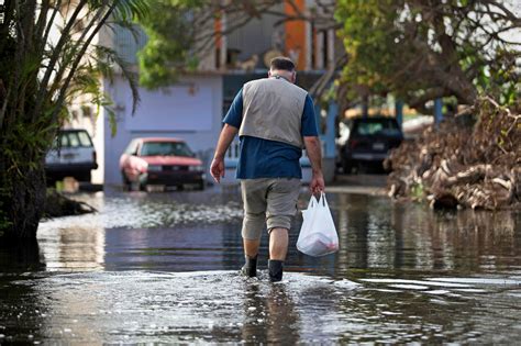 José Andrés Fed Puerto Rico, and May Change How Aid Is Given - The New York Times