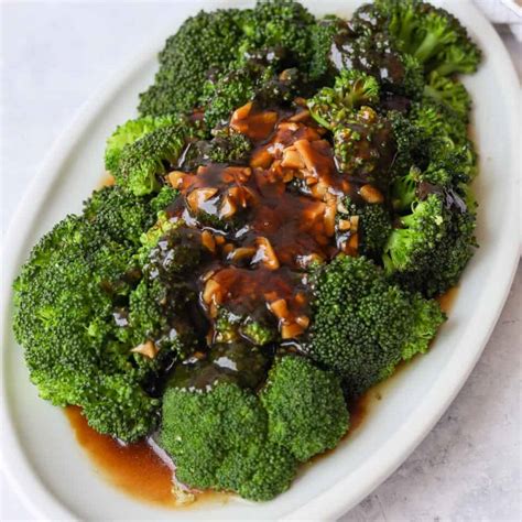 Broccoli with Garlic Sauce - Christie at Home